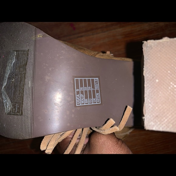 Tan fringe booties - Picture 5 of 5